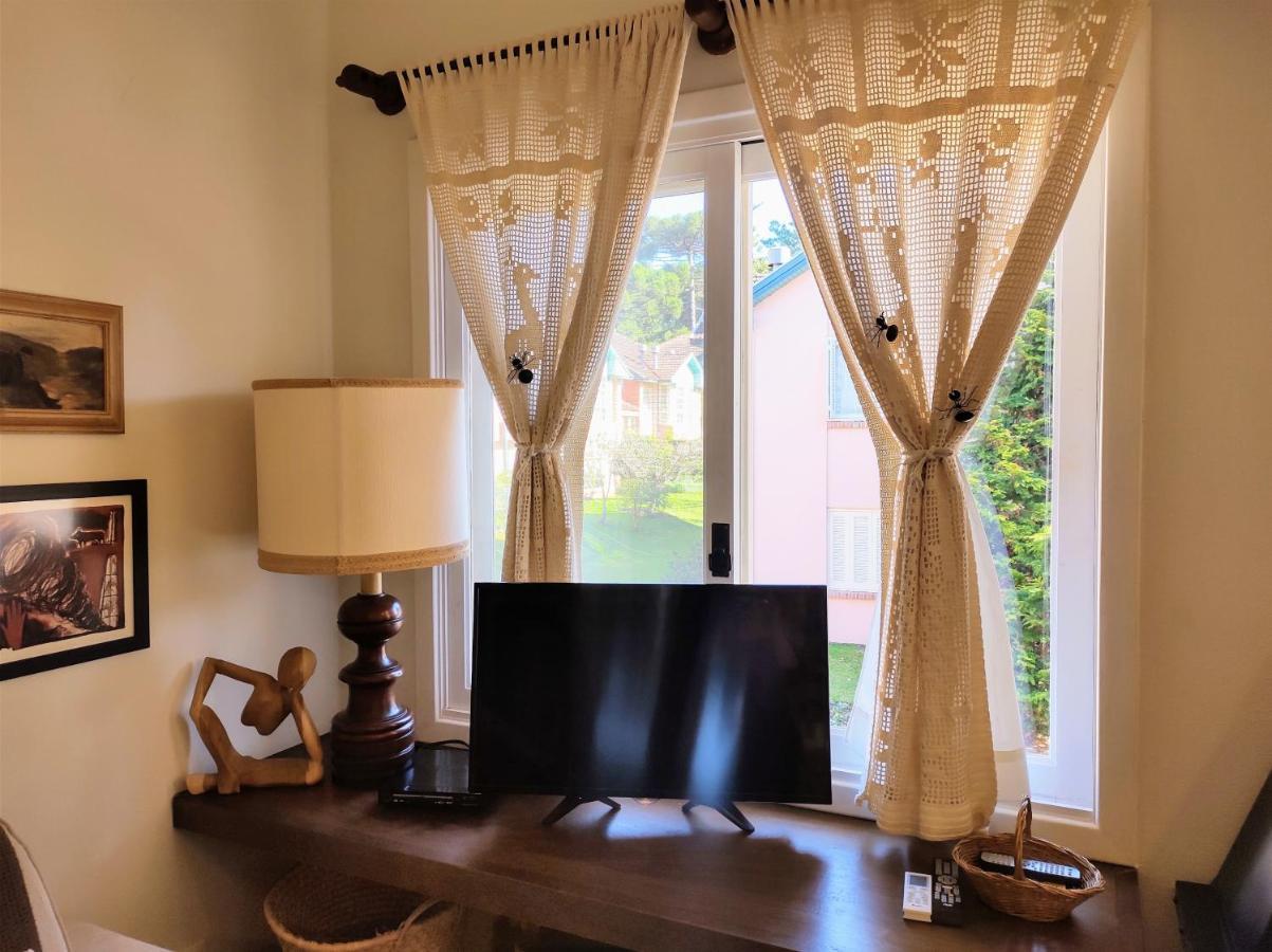 Agradavel Apt 2Quartos Para Familia Prox Ao Lago Negro - 4 Min Do Centro- Com Churrasqueira Gramado Værelse billede